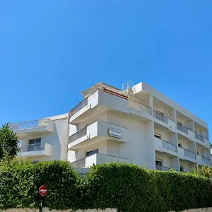 Aparthotel Carlton - Renovee Avec Piscine ****
